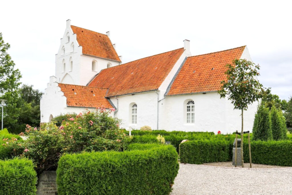 Gamborg Kirke. Billede fra Google Maps