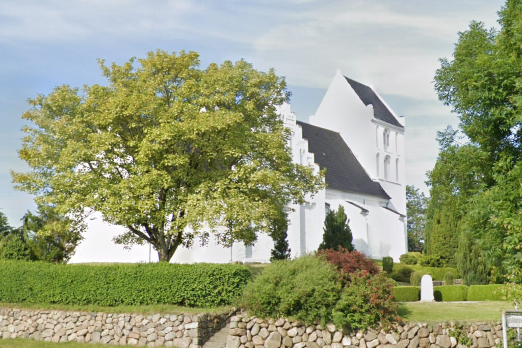 Kauslunde Kirke. Billede fra Google Maps