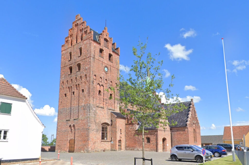 Middelfart Kirke Billede fra Google Maps